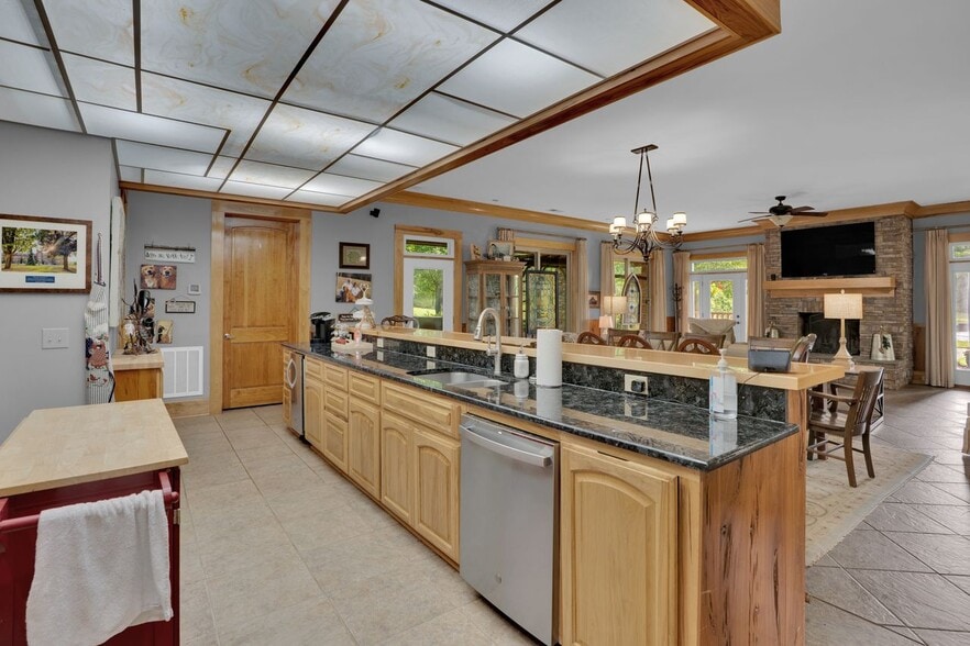 More Photos Of 1530 Buck Hill Rd, Ridgeway Industrial For Sale