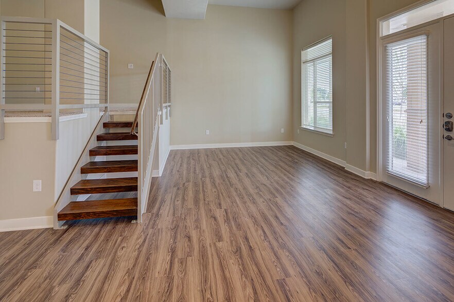 More Photos Of 3000 Northside Blvd, Richardson Multifamily For Sale