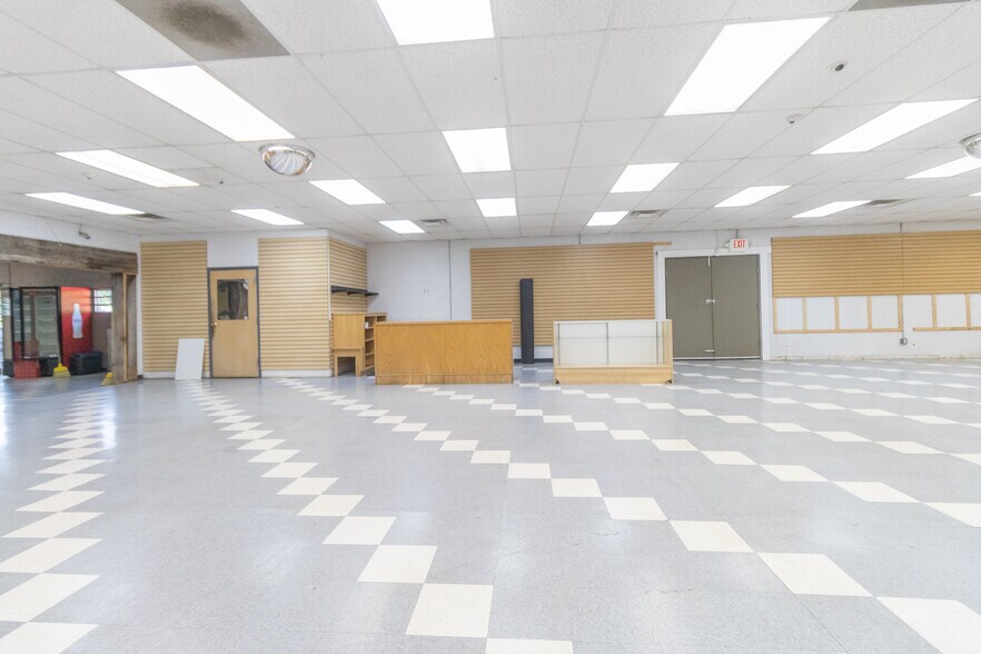 More Photos Of 90 Stonecoal Rd, Horner Freestanding For Lease