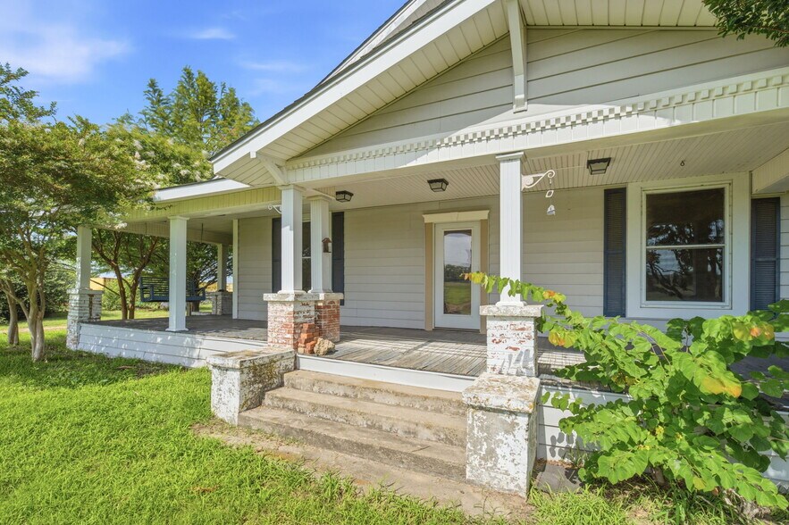 More Photos Of 1421 Airport Rd, Sulphur Springs Land For Sale