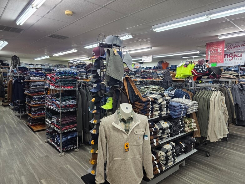 More Photos Of 2679 Industrial Park Rd, Mifflintown Storefront Retail Office For Sale