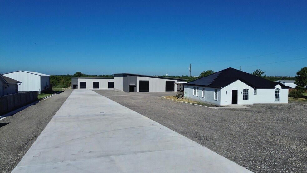 More Photos Of 1158 County Road 108, Hutto Warehouse For Lease