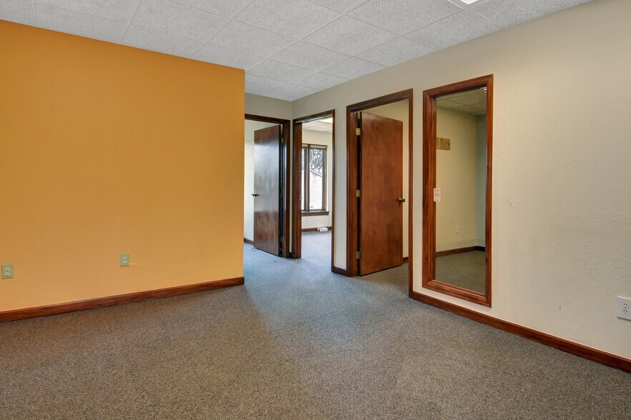More Photos Of 1300 Plaza Ct N, Lafayette Office For Lease