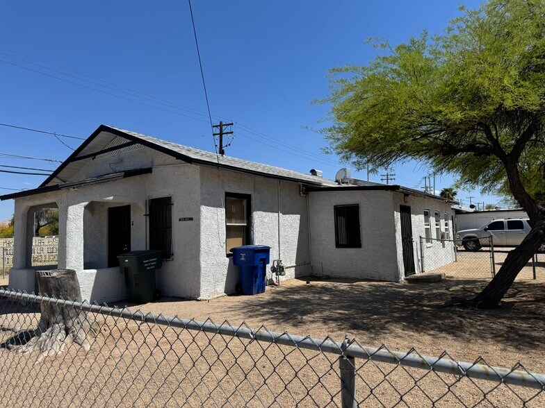 More Photos Of 19 W Veterans Blvd, Tucson Apartments For Sale