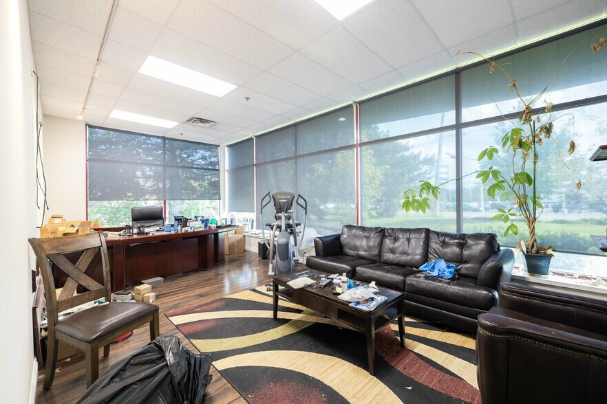 More Photos Of 42350 Grand River Ave, Novi Office For Sale