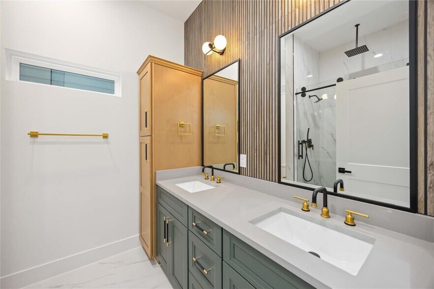 More Photos Of 8009 Cora st, Houston Multifamily For Sale