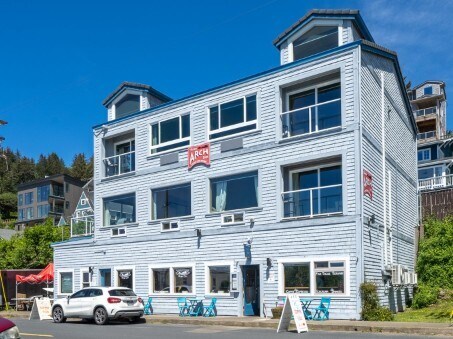 More Photos Of 1505 Pacific Ave NW, Oceanside Hotel For Sale