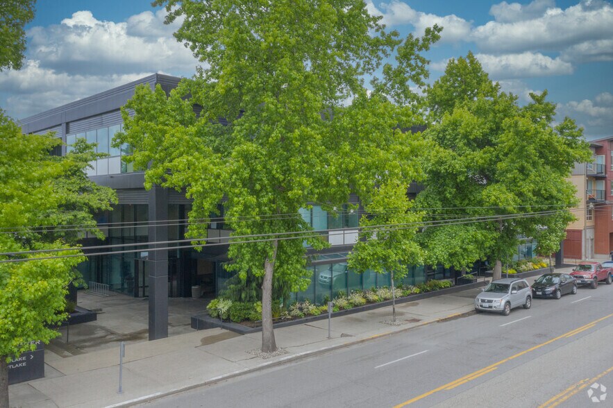 More Photos Of 2825 Eastlake Ave E, Seattle Office For Sale