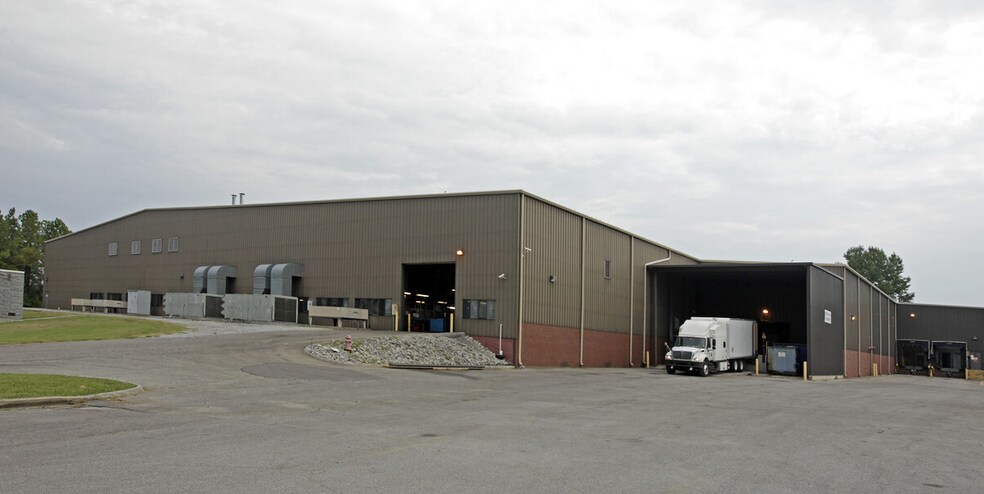 More Photos Of 128 River Bend Dr, Sevierville Manufacturing For Lease