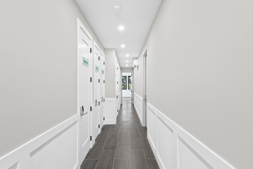 More Photos Of 3153 Steinway St, Astoria Storefront Retail Office For Sale