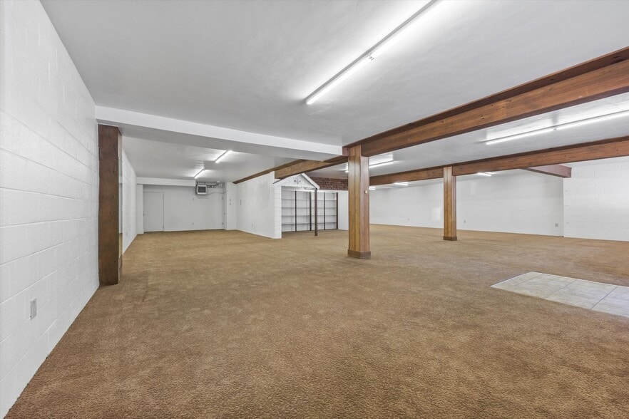 More Photos Of 16 Tobias St, Kernville Storefront Retail Residential For Sale
