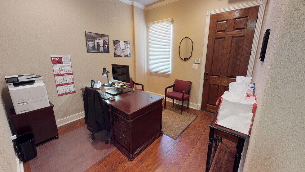 More Photos Of 5509 Louetta Rd, Spring Office For Sale