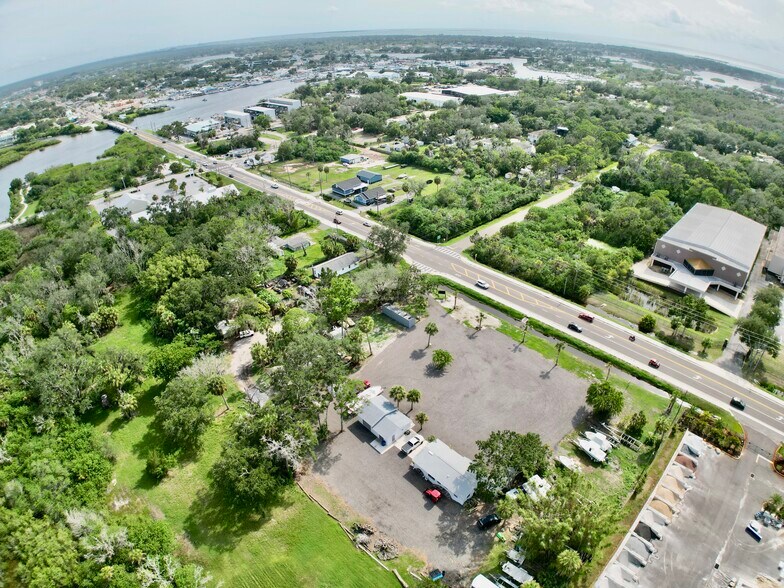 More Photos Of 1322 N Pinellas Ave, Tarpon Springs Office For Sale