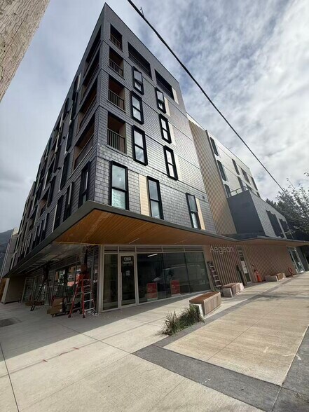 Primary Photo Of 37994 2 ave, Squamish Office For Sale