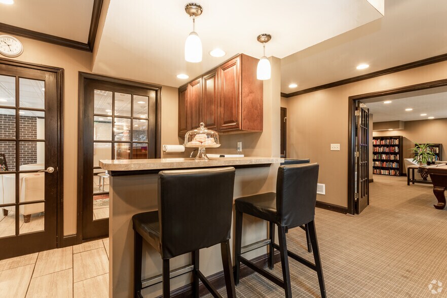 More Photos Of 2040 Lehigh St, Easton Apartments For Lease