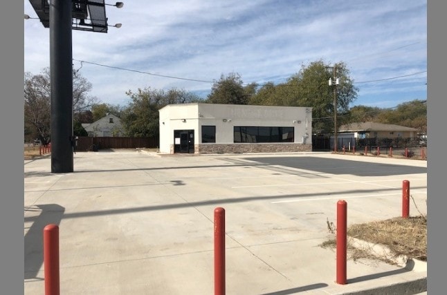 Primary Photo Of 4012 South Fwy, Fort Worth Auto Dealership For Sale