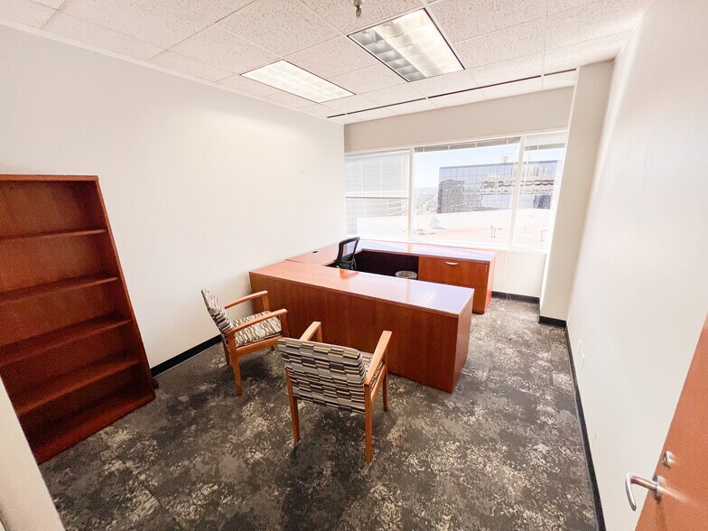 More Photos Of 400 W Illinois Ave, Midland Office For Lease
