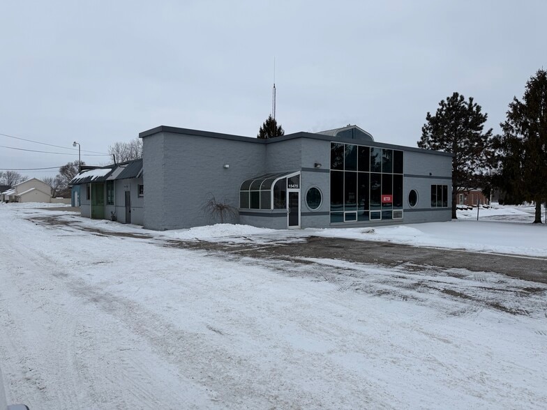 More Photos Of 15475 S Telegraph Rd, Monroe Light Distribution For Lease