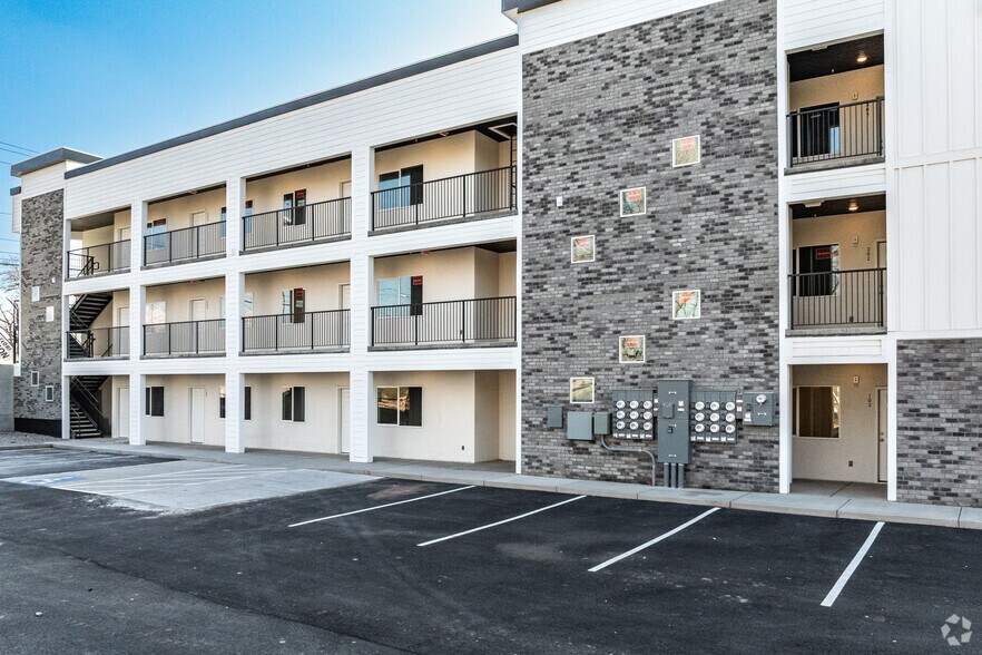 More Photos Of 36 W 1600 N, Sunset Apartments For Sale