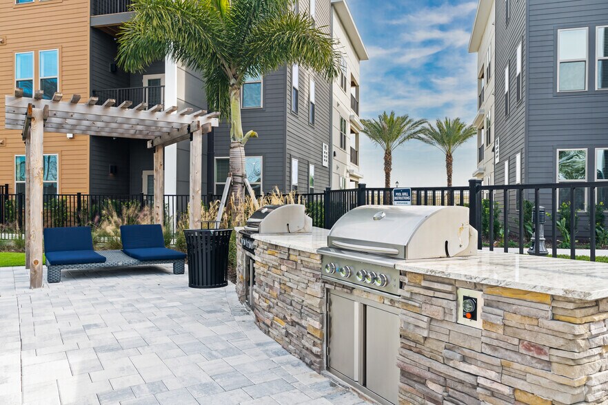 More Photos Of 234 E Mitchell Hammock Rd, Oviedo Apartments For Lease