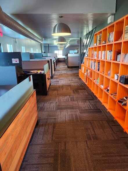 More Photos Of 860 Okeefe Rd, De Pere Office For Lease