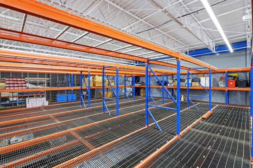 More Photos Of 610 Ryan Ave, Westville Warehouse For Lease