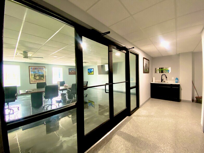 More Photos Of 2412 County Lane 175, Carthage Industrial For Sale