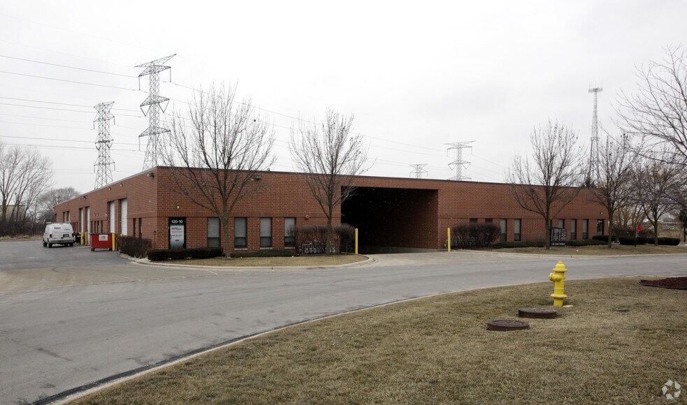 More Photos Of 120 Easy St, Carol Stream Warehouse For Lease