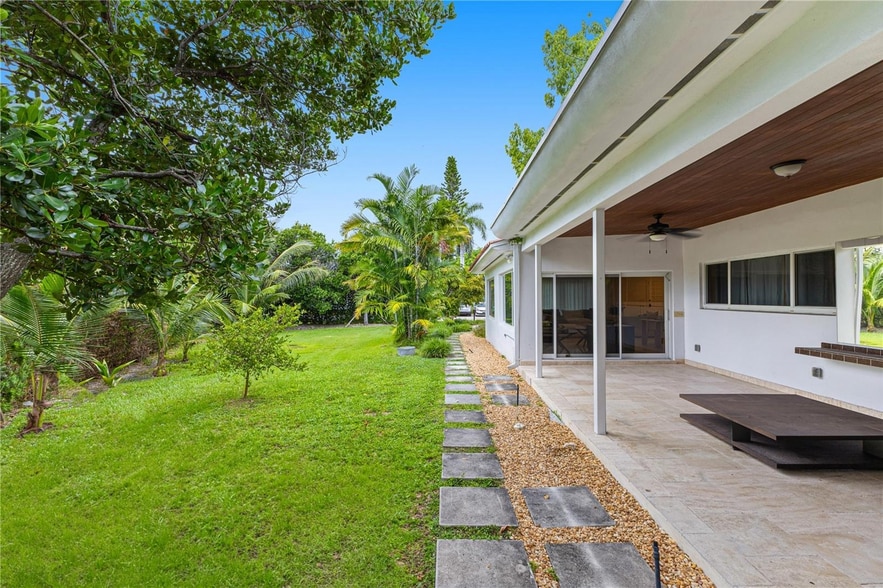 More Photos Of 1505 NE 13th Pl, Miami Beach Apartments For Sale