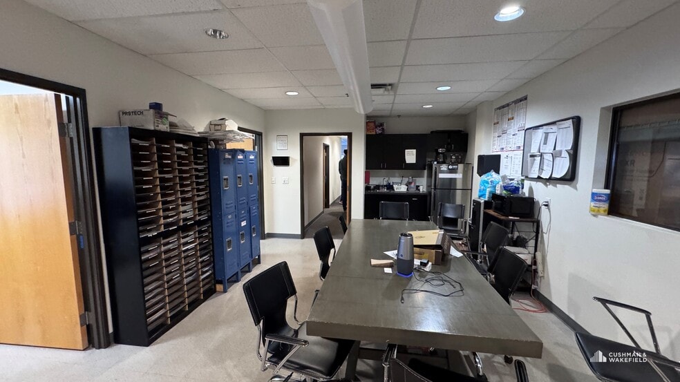 More Photos Of 1740 Skyway Dr, Longmont Warehouse For Lease