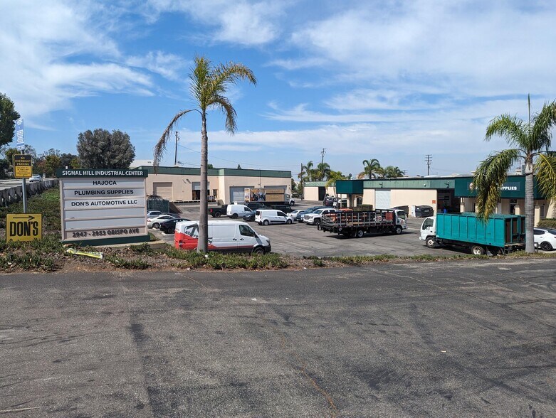 More Photos Of 2400-2402 Palm Dr, Signal Hill Warehouse For Lease
