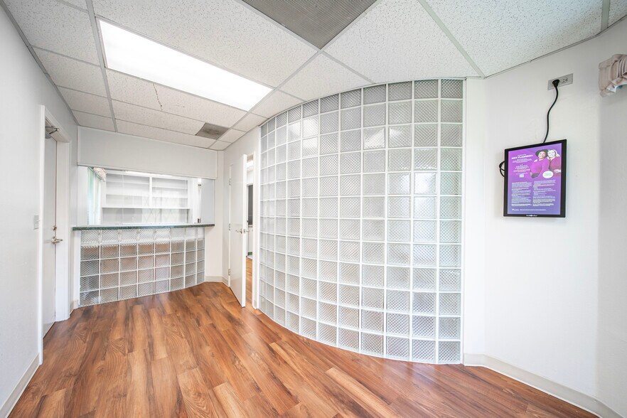 More Photos Of 315 E Route 66, Glendora Healthcare For Lease