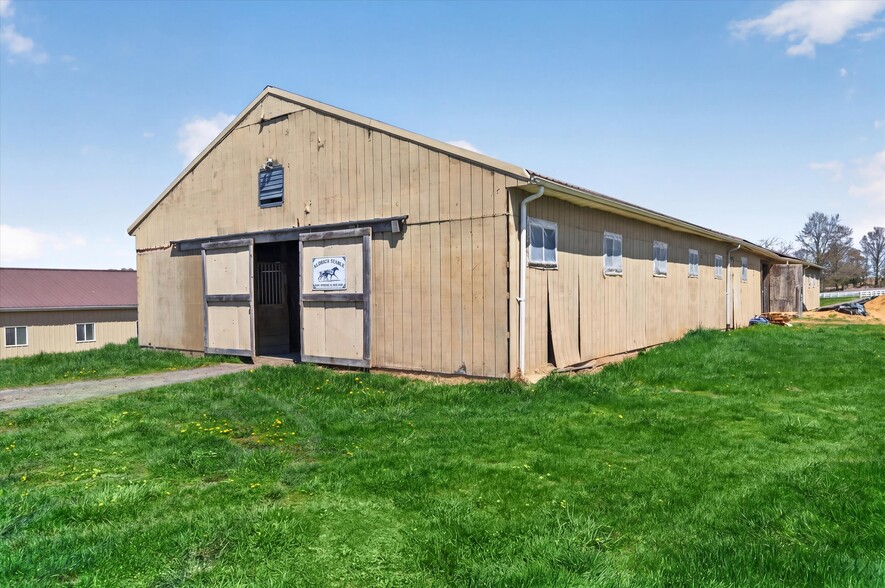 More Photos Of 261 Bullville Rd, Montgomery Horse Stables For Sale