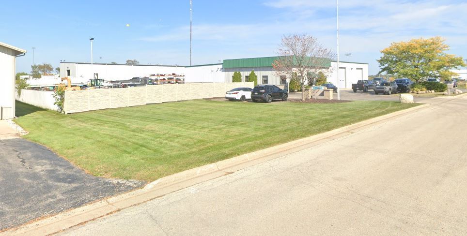 Primary Photo Of 8184 Starwood Dr, Loves Park Warehouse For Lease