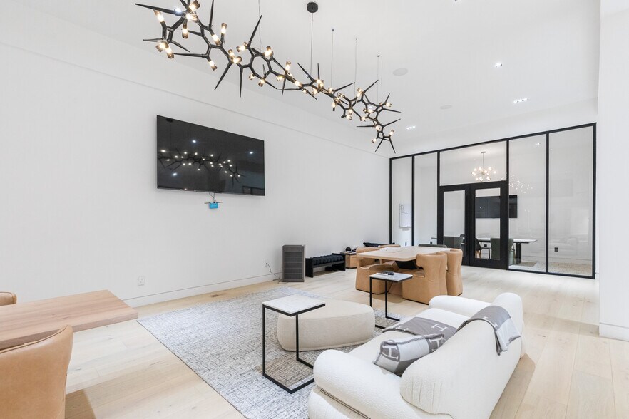More Photos Of 918 J St, Sacramento Office Residential For Sale
