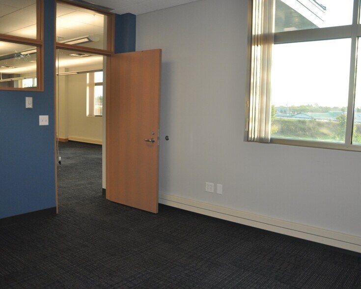 More Photos Of 3717 23rd St S, Saint Cloud Office For Lease