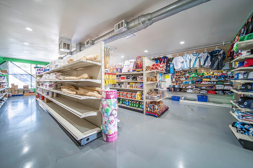 More Photos Of 9106-9110 Mission Blvd, Riverside Storefront Retail Residential For Sale