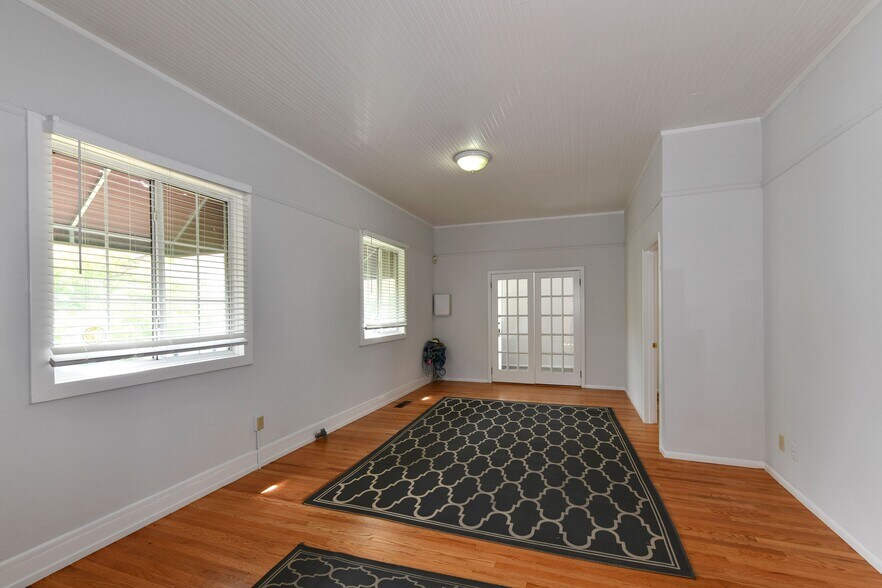 More Photos Of 1200 Jefferson St, Napa Office For Sale