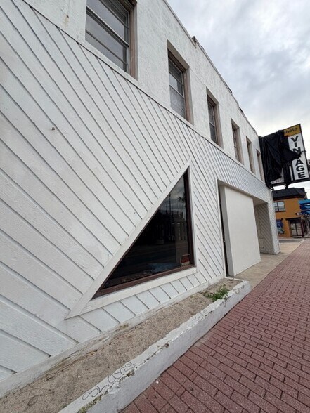 More Photos Of 604 Main St, Daytona Beach Storefront Retail Office For Sale