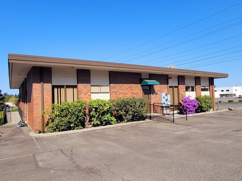 More Photos Of 1814 S 324th Pl, Federal Way Medical For Lease