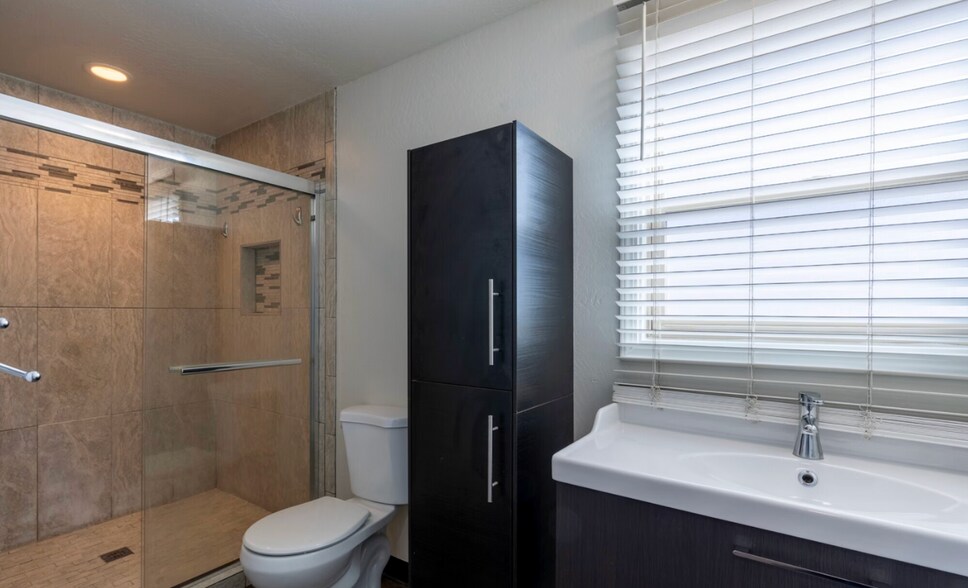 More Photos Of 907 S Carson St, Carson City Apartments For Sale