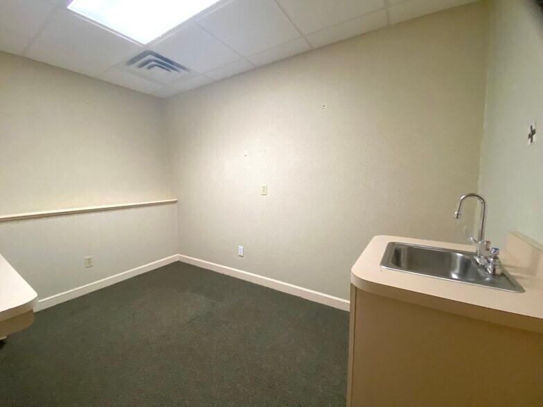 More Photos Of 1500 SE Magnolia Ext, Ocala Medical For Lease