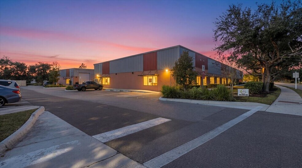 More Photos Of 4224 Solutions Ln, Bradenton Warehouse For Sale