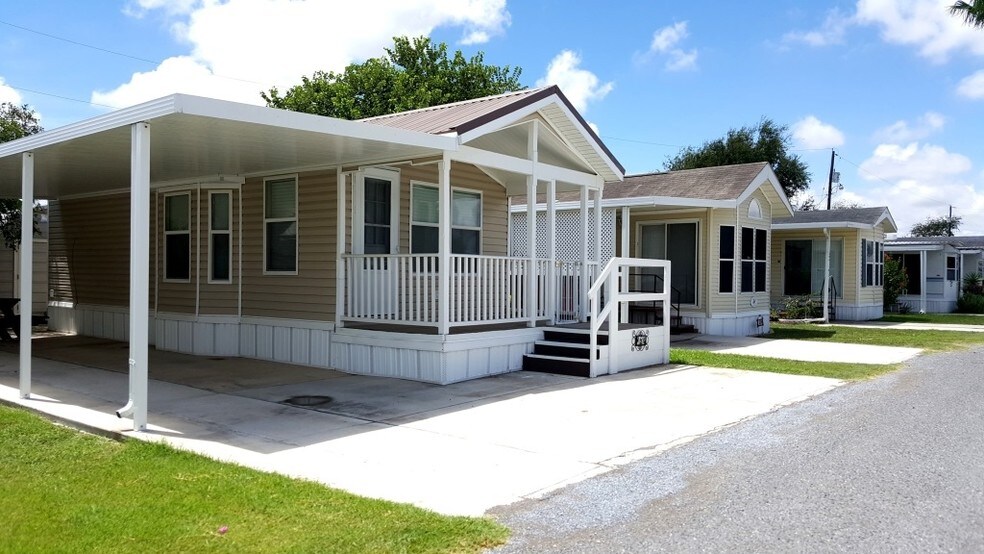 More Photos Of 1402 S International Blvd, Weslaco Manufactured Housing Mobile Home Park For Sale