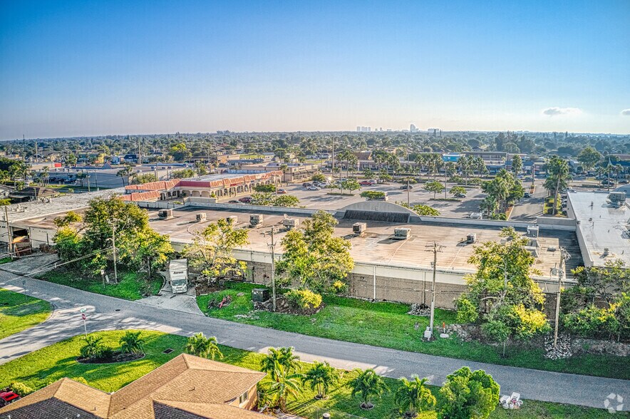 More Photos Of 1410-1502 Del Prado Blvd S, Cape Coral Unknown For Lease