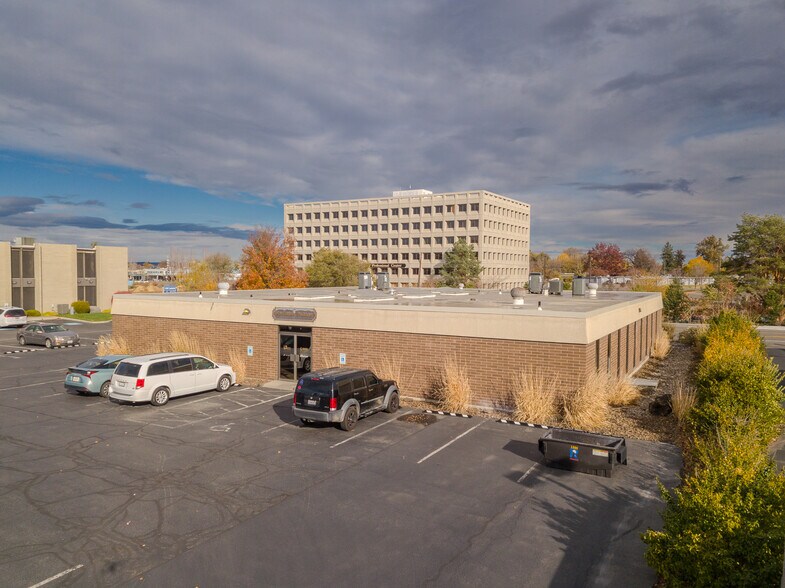 More Photos Of 1177 Jadwin Ave, Richland Office For Sale