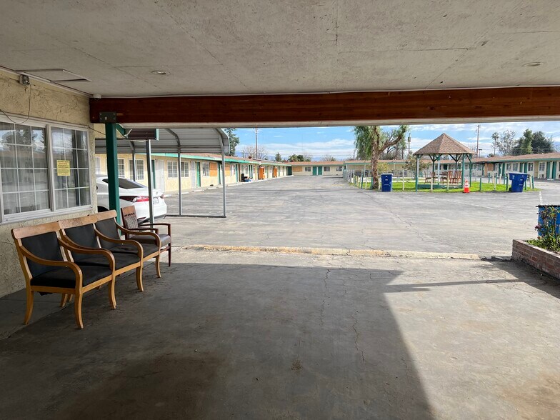 More Photos Of 1010 S Union Ave, Bakersfield Hotel For Sale