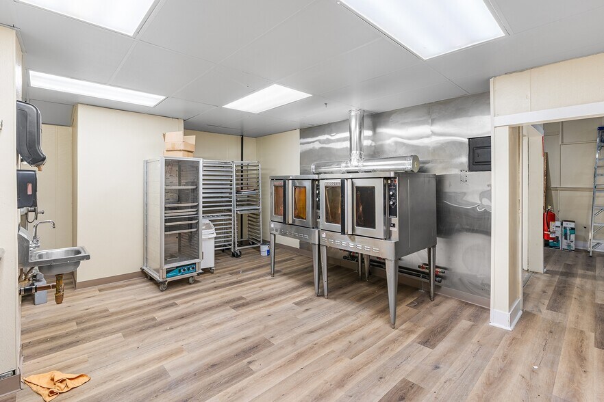 More Photos Of 338-340 Main St, Southbridge Apartments For Sale