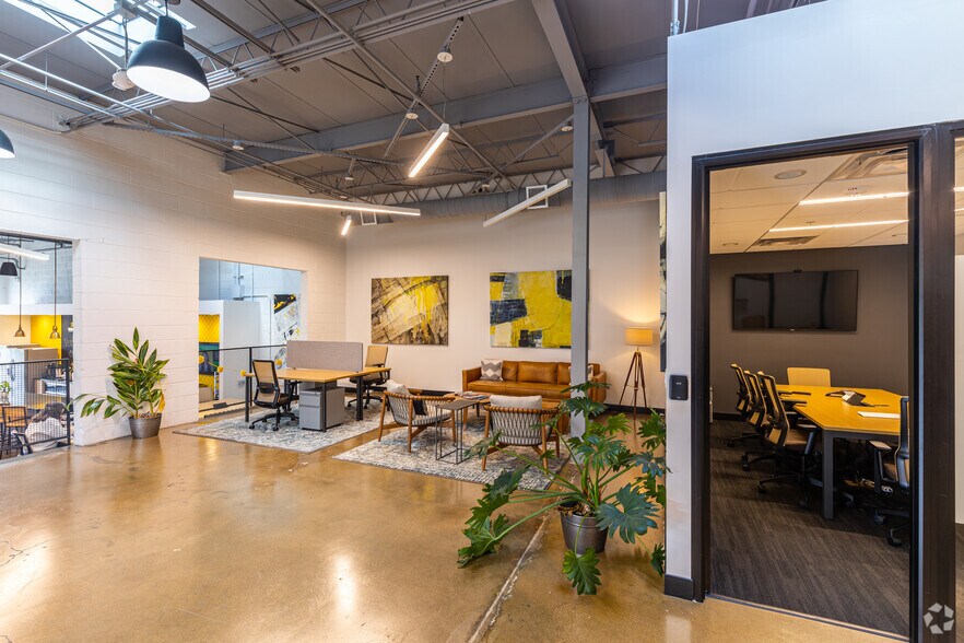 More Photos Of 1806 Summit Ave, Richmond Coworking Space