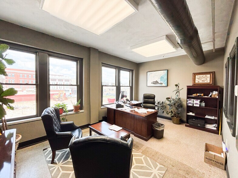 More Photos Of 431 S Jefferson Ave, Springfield Apartments For Lease